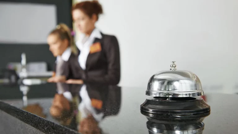 Los turistas deberán proporcionar hasta 42 datos personales en SES Hospedajes ¿Cómo se verificarán y custodiarán?