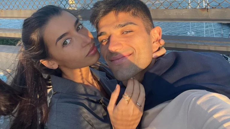 María Monfort alivia la tensión de Jorge Martín tras el escándalo entre Broncano y Motos