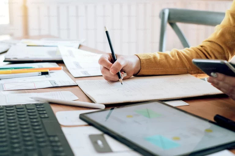 Consejos para destacar en las oposiciones de Educación: céntrate en la Programación Didáctica.