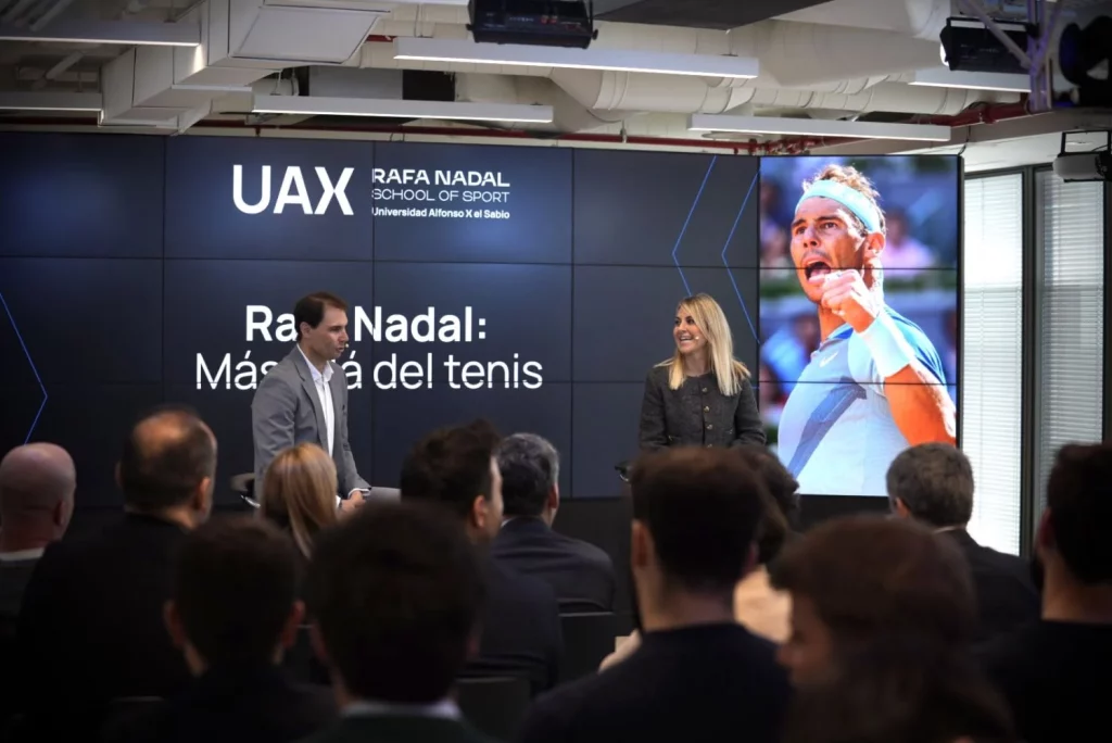 Rafa Nadal durante su visita a UAX 2