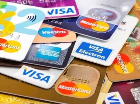 Un economista alerta sobre el uso irresponsable de la tarjeta de crédito “Es una ruina, no lo hagas nunca”: Un economista alerta sobre el uso irresponsable de la tarjeta de crédito