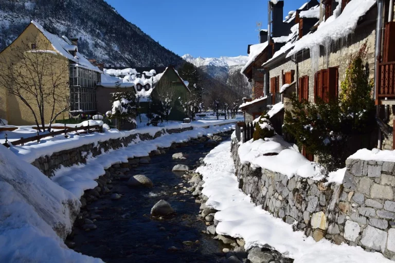 Vielha, el encantador pueblo medieval en el corazón del Valle de Arán (Lleida)