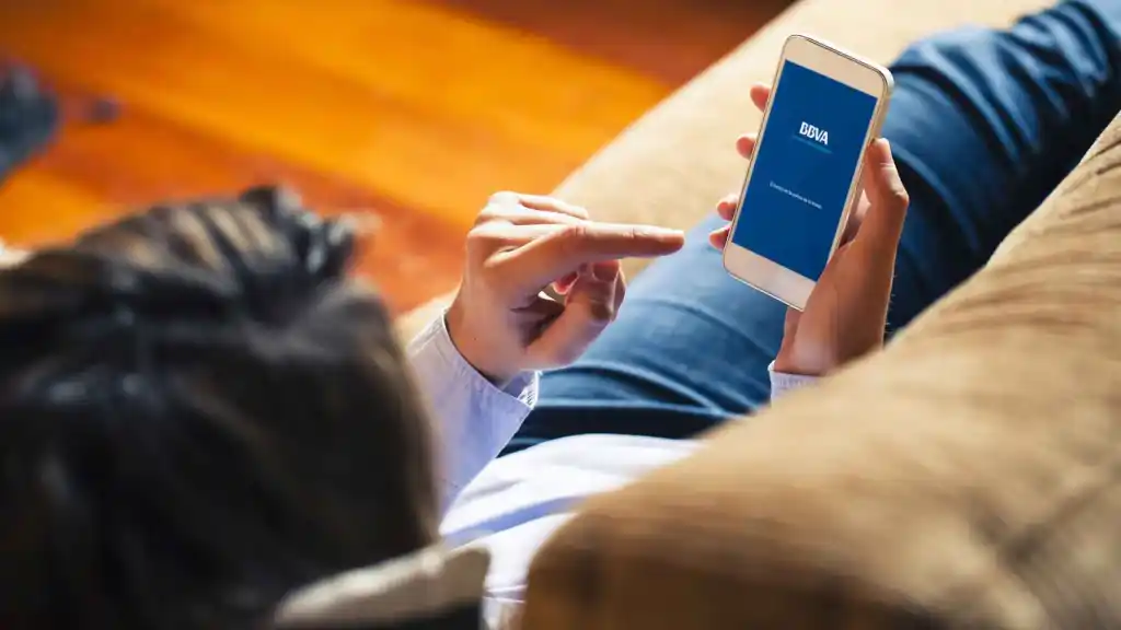 BBVA regala más de 600 euros a sus clientes solo cumpliendo este requisito 87 Digitalización y experiencia del cliente: pilares del programa