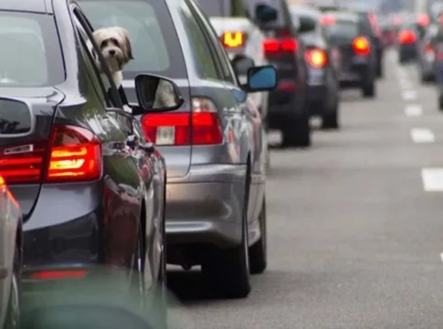 Por qué la DGT no quiere que viajes solo en el coche: aviso a las grandes ciudades Por qué la DGT no quiere que viajes solo en el coche: aviso a las grandes ciudades