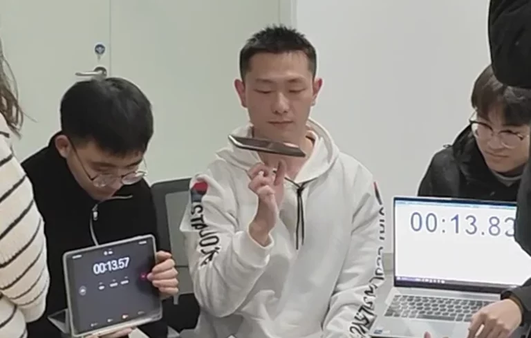 320 veces en 60 segundos: el nuevo récord Guinness registrado no sirve realmente para nada