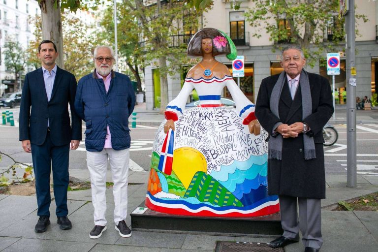 'Quisqueya La Bella', la nueva menina dominicana que se exhibe en la exposición internacional Meninas Madrid Gallery