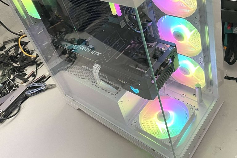 El comparador de precios de Geeknetic, la herramienta definitiva para ahorrar en tecnología