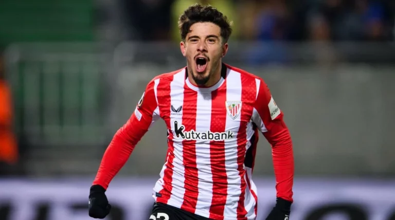 Maniobra del Athletic con Nico Serrano ante el interés del Racing