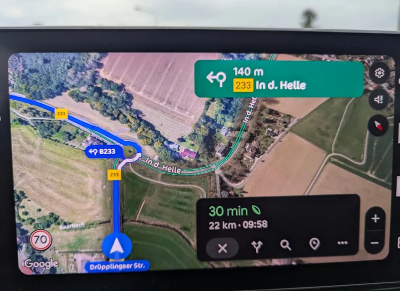 LAS PRINCIPALES VENTAJAS DE WAZE FRENTE A GOOGLE MAPS
