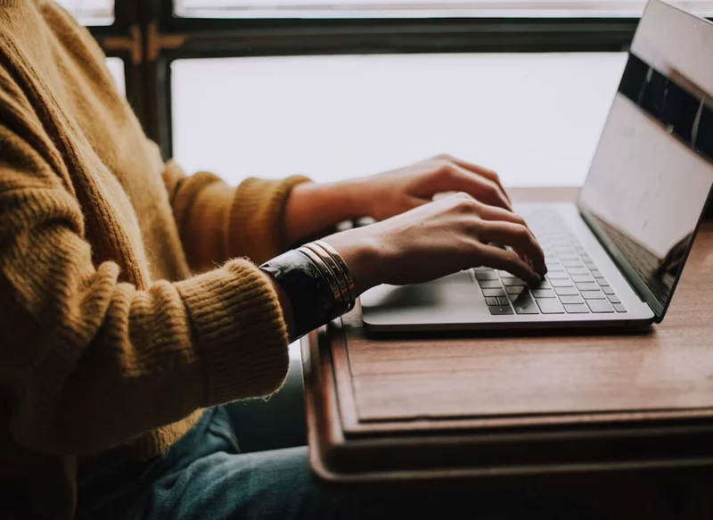 TEXTOS GENERADOS CON INTELIGENCIA ARTIFICIAL