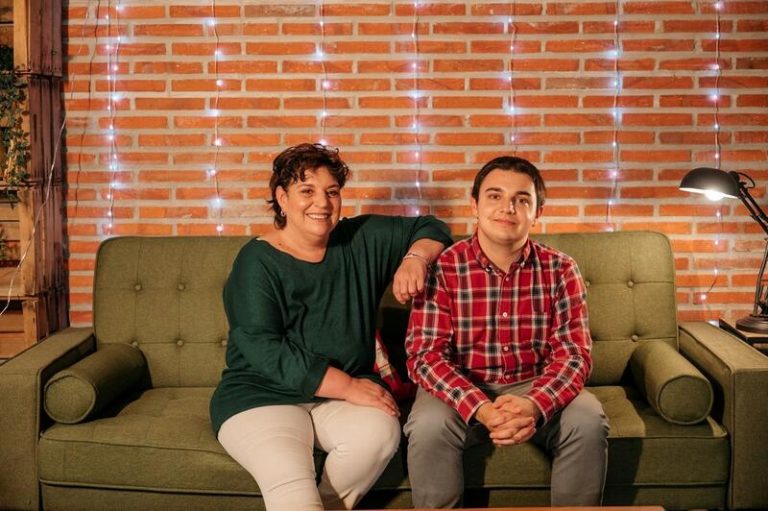 Vivienda y empleo para llevar una vida 