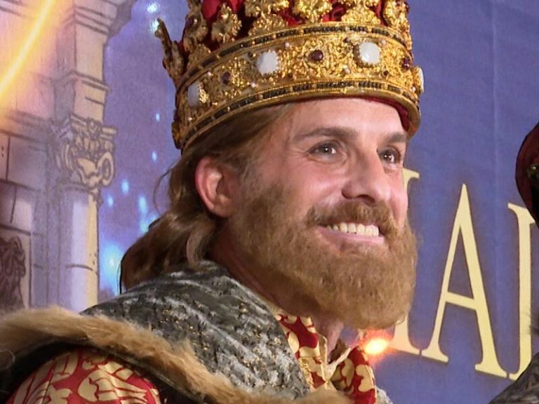 El Rey Gaspar triunfa y causa sensación por cuarto año consecutivo en la Cabalgata de Madrid