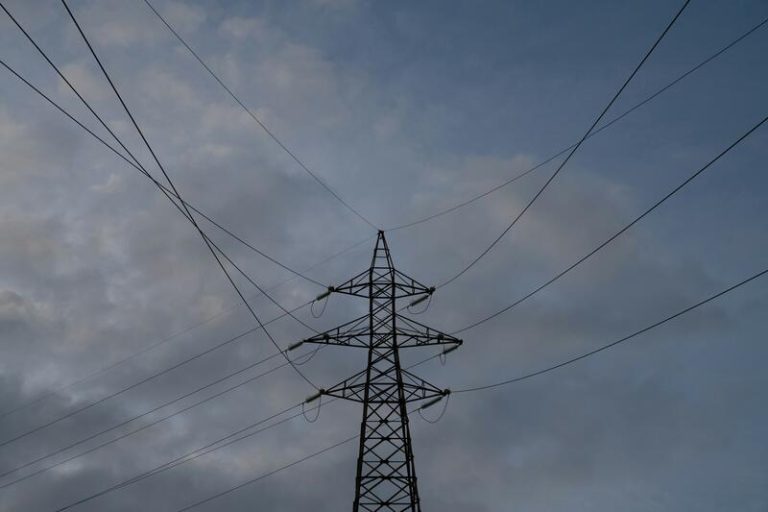 El precio de la luz se sitúa en el nivel más bajo en dos meses