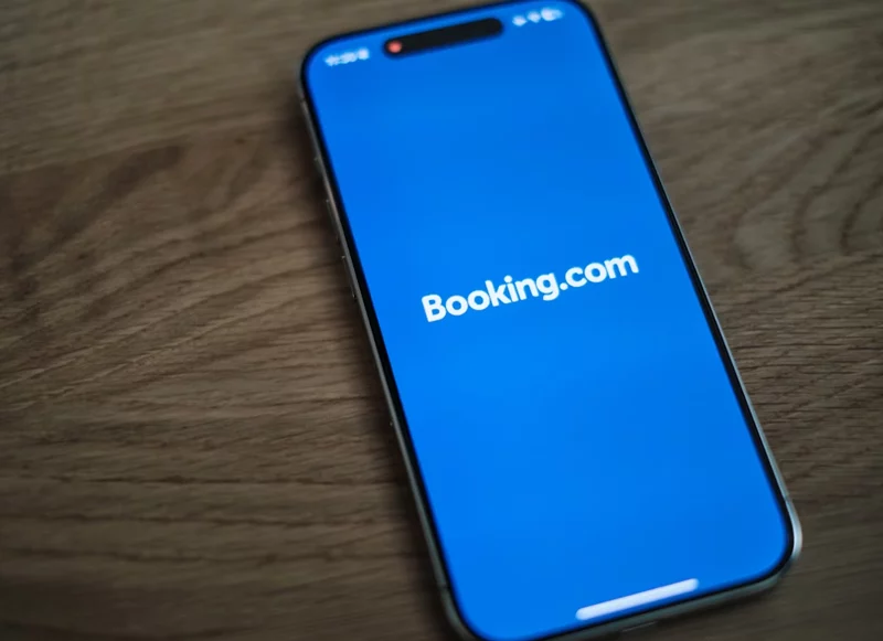 UN NUEVO CASO DE SUPLANTACIÓN DE BOOKING