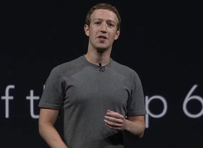 LOS USUARIOS OPINAN DE LAS CRÍTICAS DE MARK ZUCKERBERG