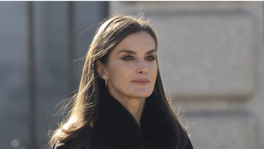 A la reina Letizia le pasa factura trabajar cada vez menos