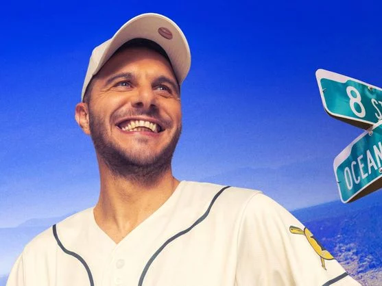 Antena 3 va con todo y ficha a un exfutbolista para hundir a Telecinco