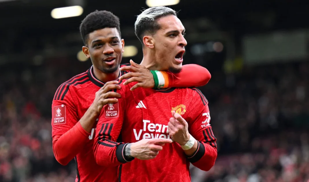 El Betis busca fórmulas imaginativas para retener a Antony. Fuente: Agencias