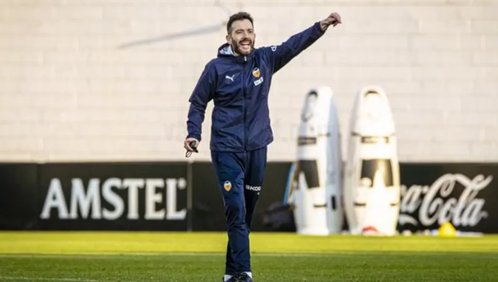 Peter Lim da a Carlos Corberán la última palabra sobre nuevos fichajes. Fuente: Agencias