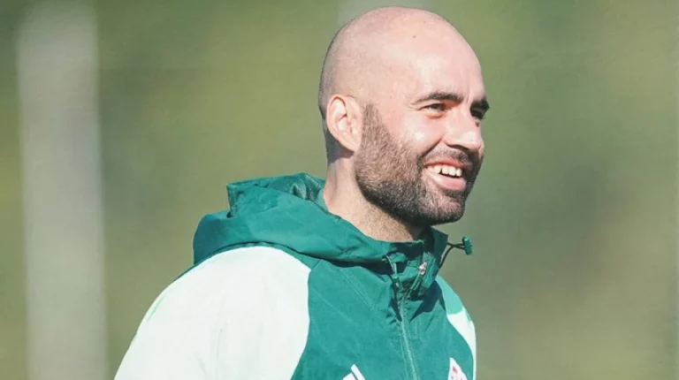 Giráldez logra una de las renovaciones clave del Celta