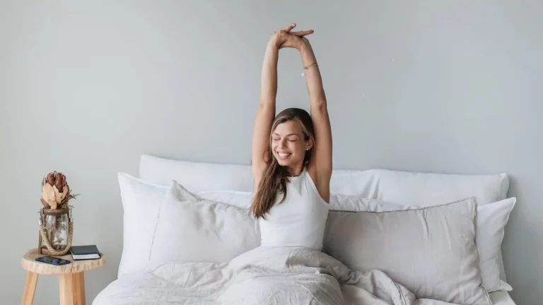 Comienza el año con energía: 5 hábitos matutinos que te ayudarán a ser más productivo