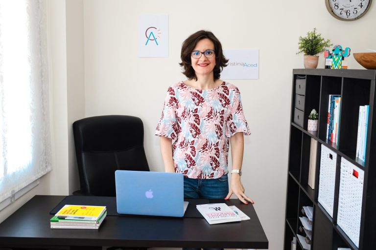 Comunicae organiza una sesión formativa sobre Planes de Comunicación con IA junto a Cristina Aced