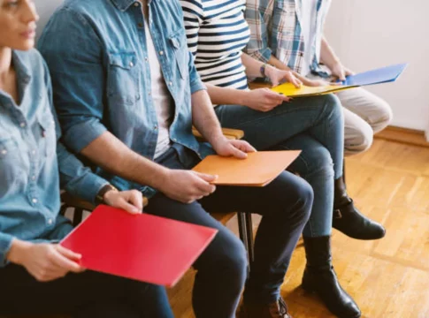 Sin experiencia y con ESO: requisitos accesibles y oportunidades para todos Sin experiencia y con ESO: requisitos accesibles y oportunidades para todos