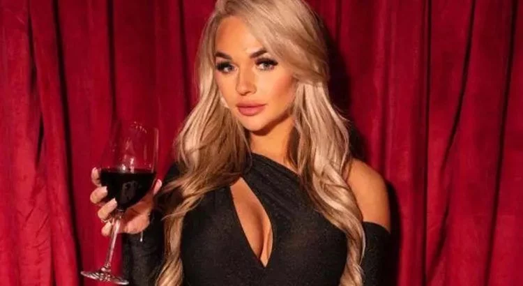 El curioso caso del vino exclusivo elaborado con pies de modelo