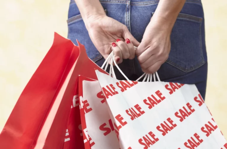 El día en el que empiezan las rebajas de enero en 2025: fechas de El Corte Inglés, Sfera, Pull&Bear, Lefties y más