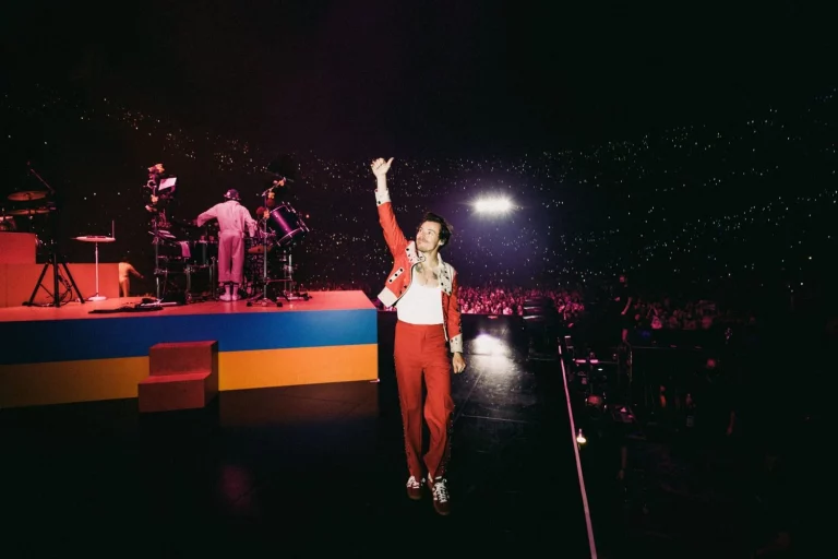 Harry Styles arranca su gira 2026 en Ámsterdam con un setlist de infarto (y ya es viral en TikTok)
