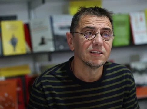 SOS Venezuela y Un Mundo Sin Mordaza se unen a la solicitud de expulsión de Monedero de la UCM