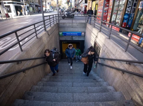 Madrid, Baleares y Cataluña mantienen de momento los descuentos en el transporte