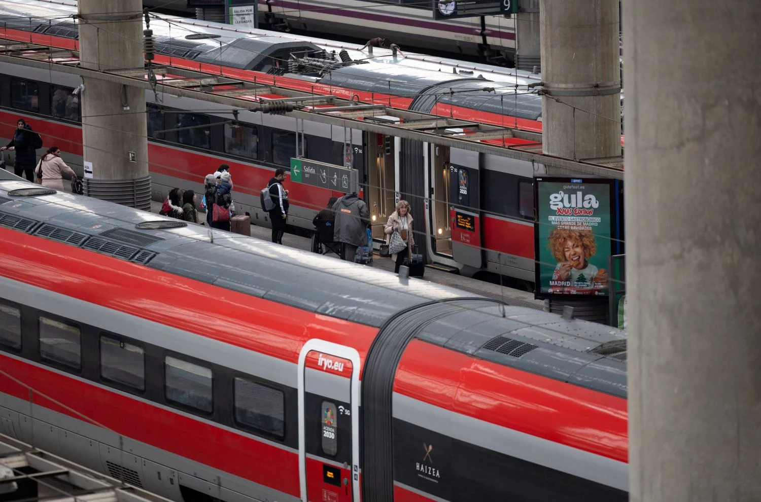 Renfe a la espera de una nueva homologación, Renfe sigue sin poder operar en la ruta que conecta Barcelona y París