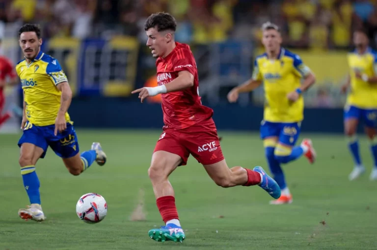 Adrián Liso otro frente abierto del Real Zaragoza en el mercado