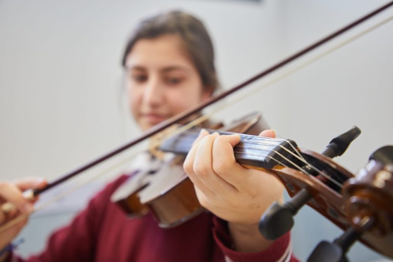 El Colegio Juan Pablo II de Parla integra la música desde las primeras etapas, con un impacto único