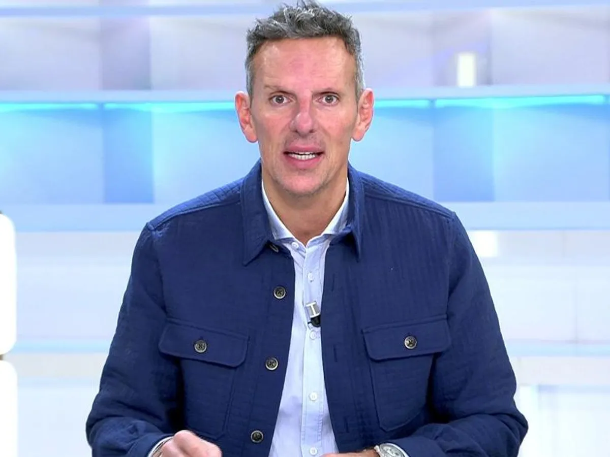 Joaquín Prat no se corta un pelo sobre el regreso Ana Rosa Quintana a las mañanas de Telecinco. Imagen: Telecinco Joaquín Prat no se corta un pelo sobre el regreso Ana Rosa Quintana a las mañanas de Telecinco. Imagen: Telecinco