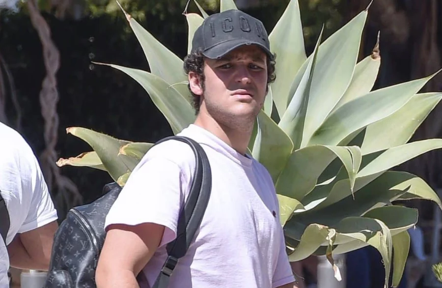 Juan Carlos I interviene en el desastre de Froilán en Abu Dabi 113 hijo de la infanta Elena