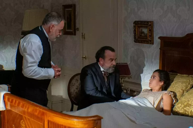 'La Promesa': el médico da una noticia inesperada a Catalina