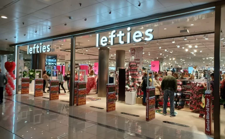 La chaqueta cazadora de Lefties que parece de piel y vale solo 20 euros