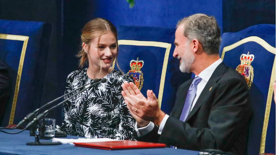 La conversación previa a romper a llorar que tuvo Felipe con Leonor en el puerto de Cádiz