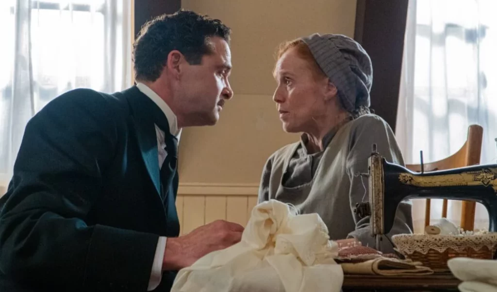 Un misterioso personaje aborda a Jana y Manuel en 'La Promesa' 10 La relación entre Pía y Ricardo