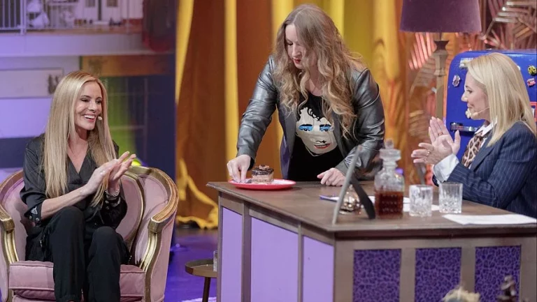 Las condiciones que pone Paula Vázquez, presentadora del Benidorm Fest y Bake Off, a las televisiones en las que trabaja