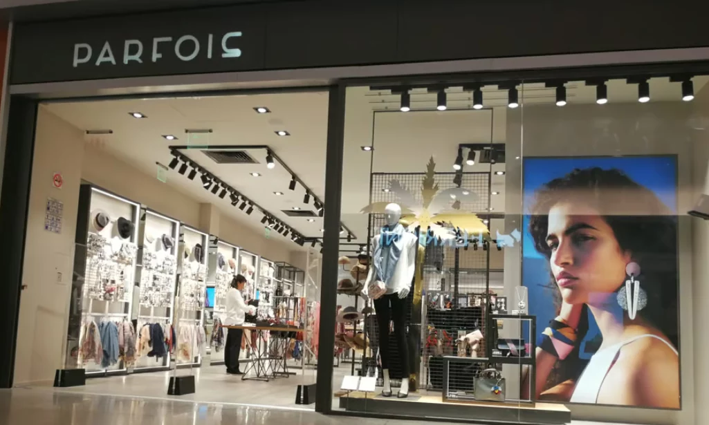 Las rebajas de Parfois nos dejan productos desde 6 euros en sus tiendas chalecos, sudaderas, jerséis y más Parfois se pasa el juego con un reloj inteligente que compite con el Apple Watch