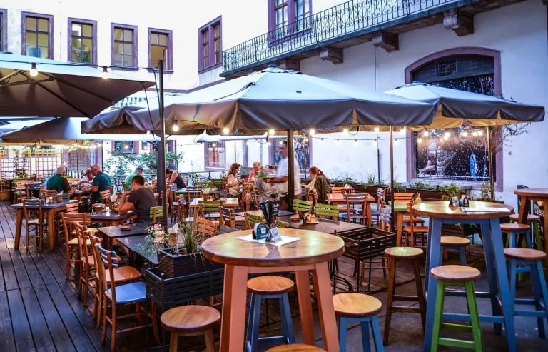 De norte a sur: las tapas más tradicionales de cada comunidad autónoma y los bares imprescindibles para probarlas