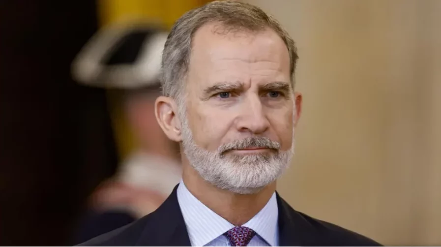 Mimado y déspota terrible varapalo al rey Felipe VI de parte de Pilar Eyre y Jaime Peñafiel