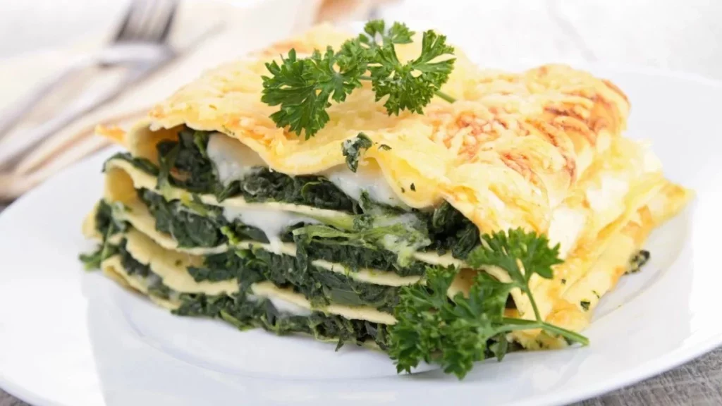 Deliciosa receta de lasaña con espinacas: un plato sano lleno de sabor 156 Montando la lasaña: ¡el momento de la magia!