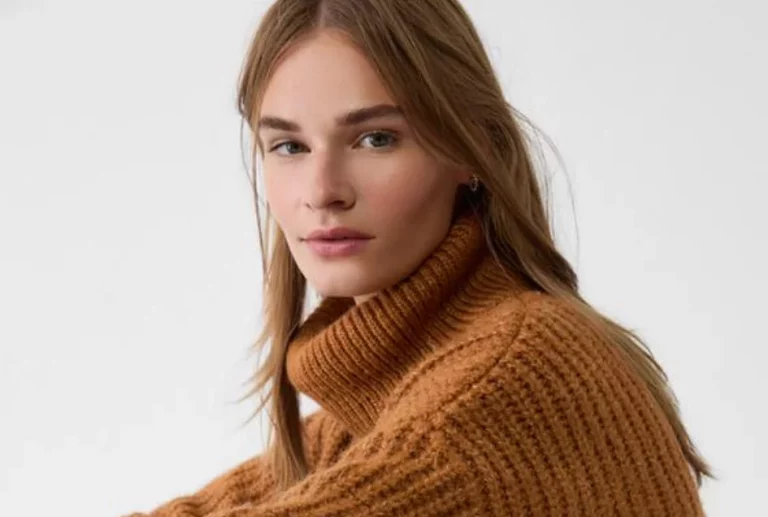 Rebaja brutal en el jersey más barato y cómodo de Stradivarius en 4 colores