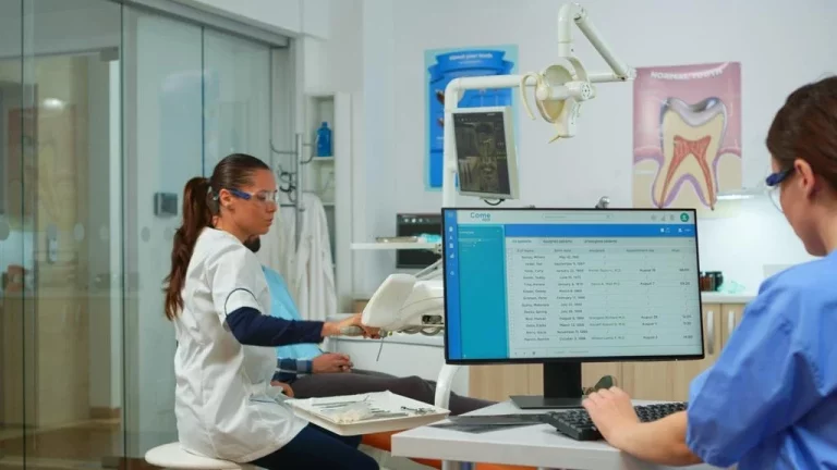 Las ventajas de utilizar Contasimple en la gestión de tu clínica dental