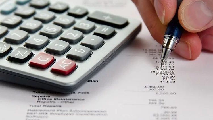 Nuevo trámite obligatorio para los autónomos antes del 30 de junio 2 autónomos CNAE Fuente: Pexels