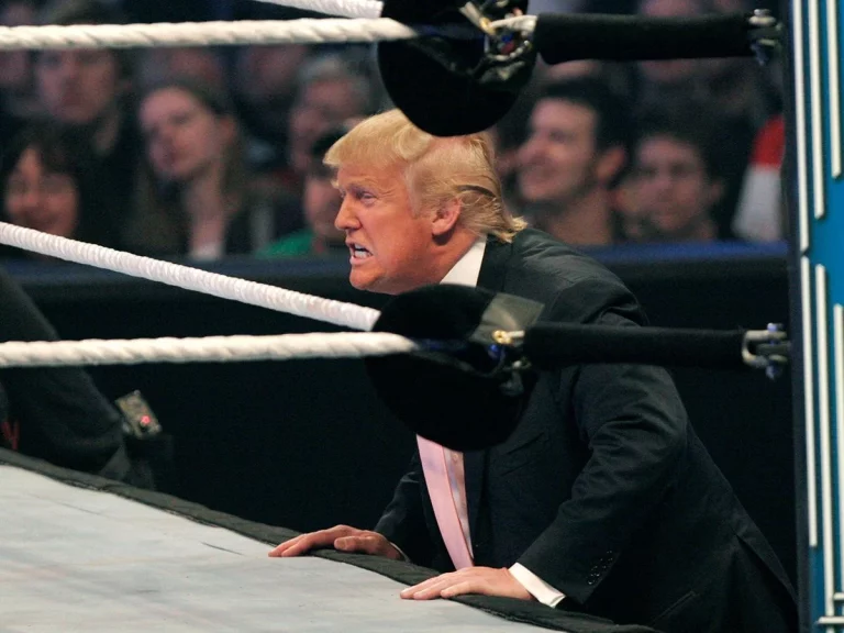 El día que Donald Trump se subió a un ring de la WWE en Wrestlemania